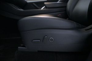 Tesla Model Y bild 11