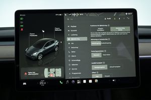 Tesla Model Y bild 15