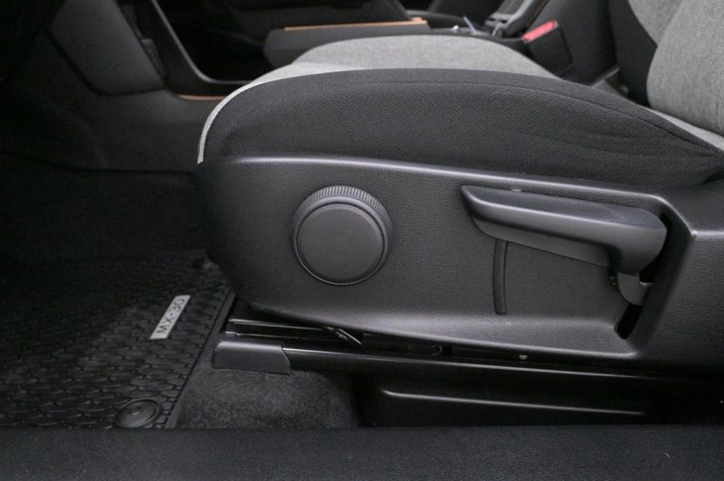 Mazda MX-30 bild 12