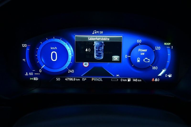 Ford Kuga bild 8
