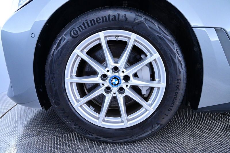 BMW i4 bild 27