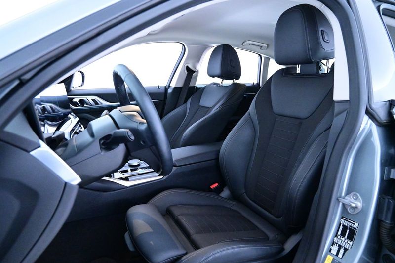 BMW i4 bild 10