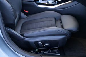 BMW i4 bild 16