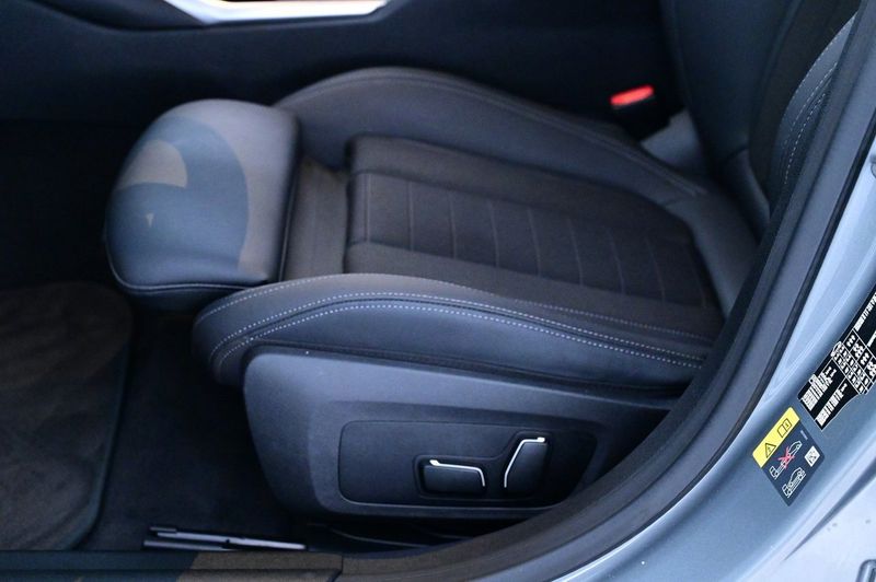 BMW i4 bild 13