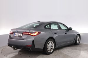 BMW i4 bild 5