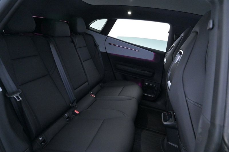 Polestar 4 bild 25