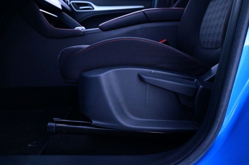 MG ZS EV bild 11