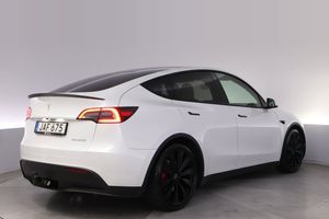 Tesla Model Y bild 5