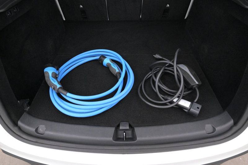 Tesla Model Y bild 23
