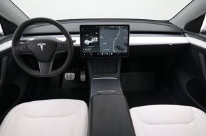 Tesla Model Y bild 6