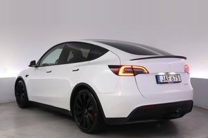 Tesla Model Y bild 4