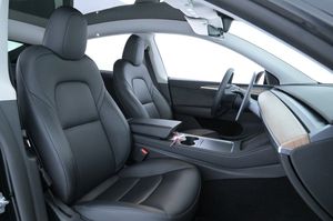 Tesla Model Y bild 12