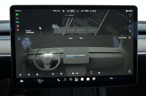 Tesla Model Y bild 20