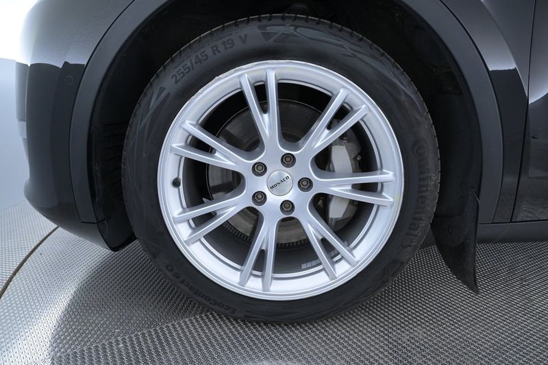 Tesla Model Y bild 27