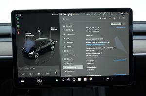 Tesla Model Y bild 14