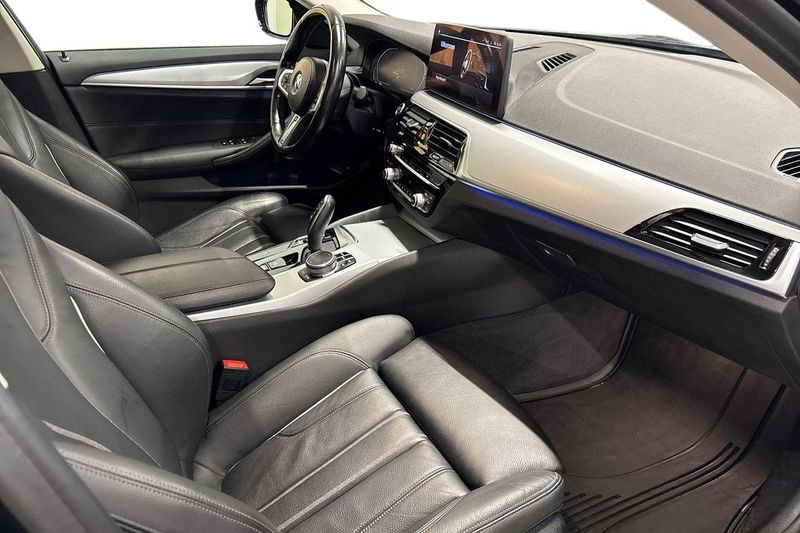 BMW 520 bild 9
