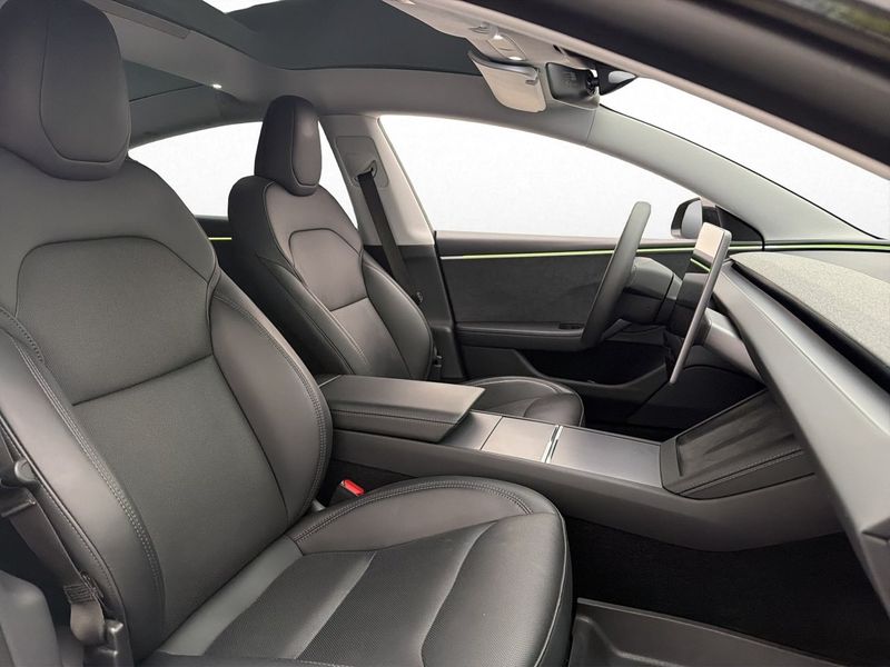 Tesla Model 3 bild 26