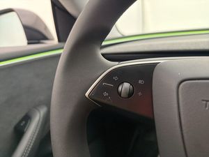 Tesla Model 3 bild 15