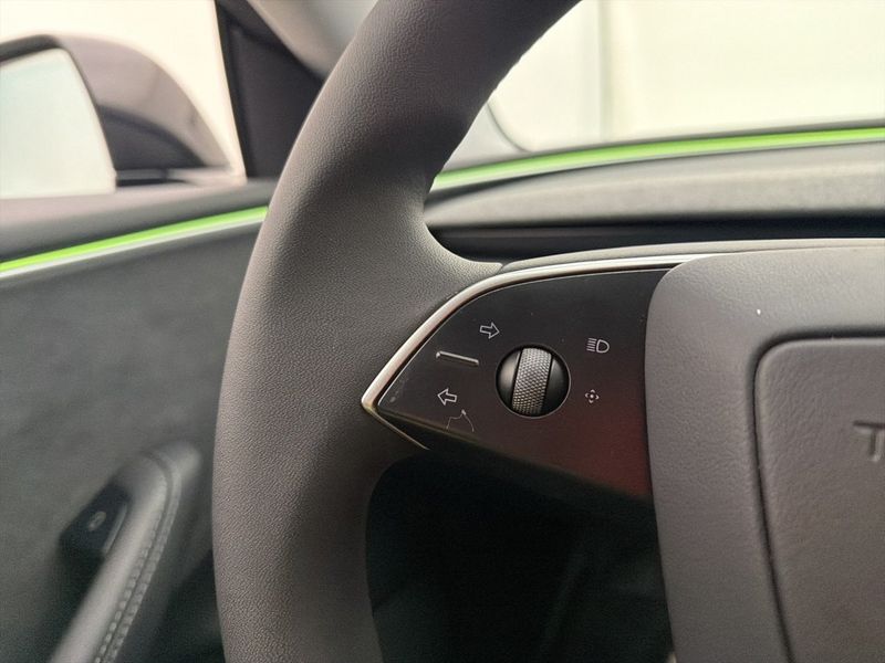 Tesla Model 3 bild 15
