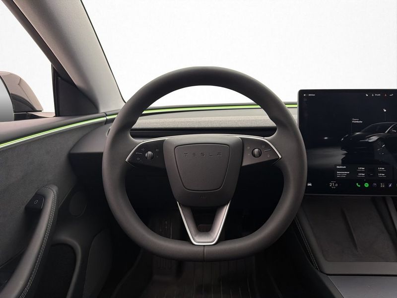 Tesla Model 3 bild 14