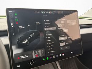 Tesla Model 3 bild 22