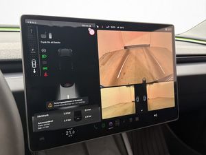 Tesla Model 3 bild 17