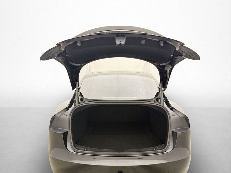 Tesla Model 3 bild 29