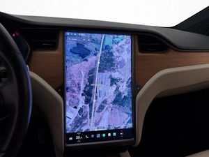 Tesla Model X bild 20