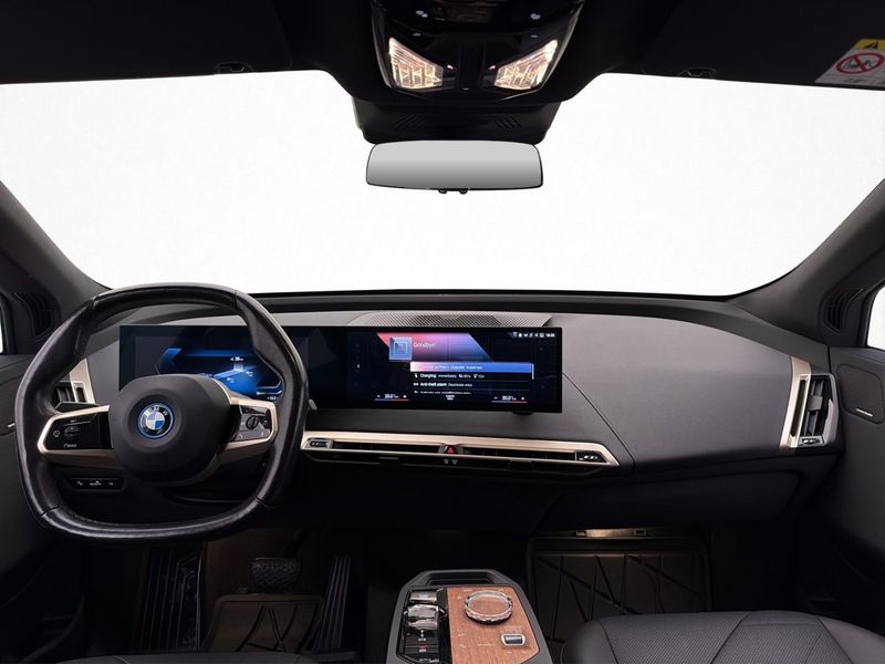 BMW iX bild 26