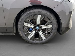 BMW iX bild 34