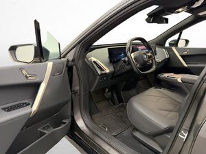 BMW iX bild 11