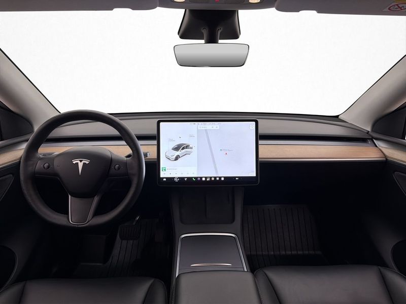 Tesla Model Y bild 26