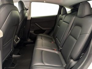Tesla Model Y bild 29