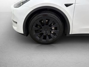 Tesla Model Y bild 34