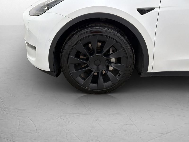 Tesla Model Y bild 34