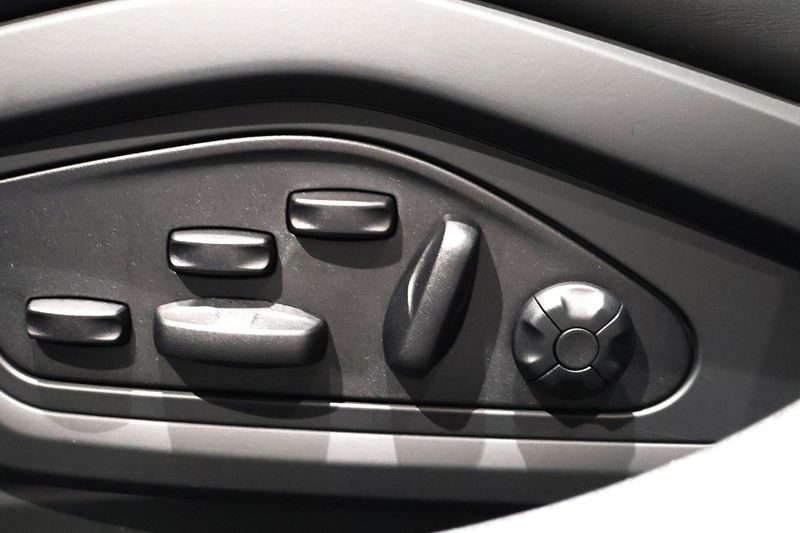 Porsche Taycan bild 17