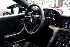 Porsche Taycan bild 11