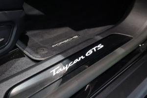Porsche Taycan bild 16