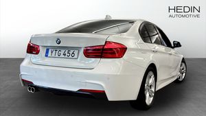 BMW 320 bild 2