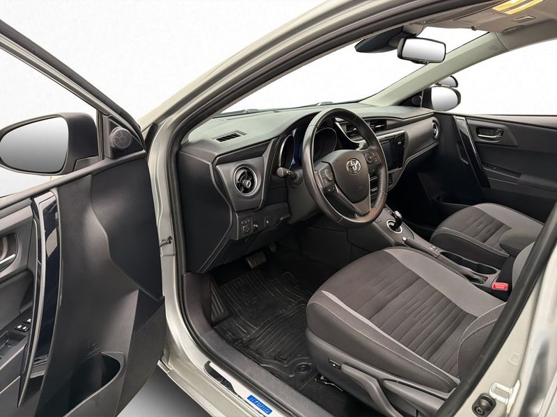 Toyota Auris bild 14