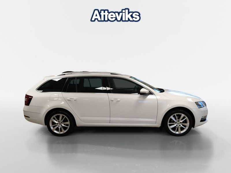 Skoda Octavia bild 2