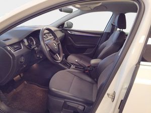 Skoda Octavia bild 9