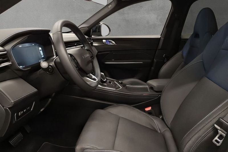 Lynk & Co 01 bild 5
