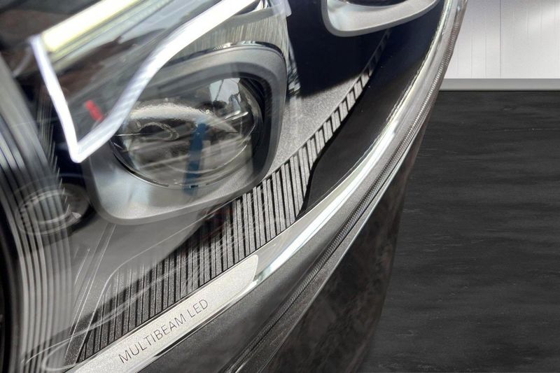Mercedes V300 bild 16