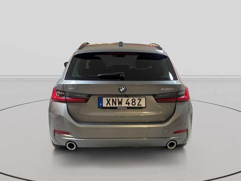 BMW 330 bild 4