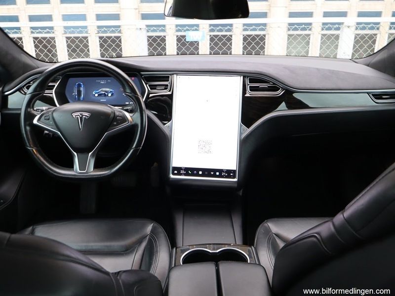 Tesla Model S bild 7