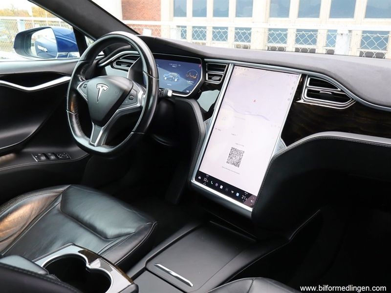 Tesla Model S bild 8