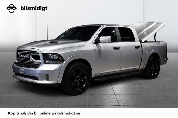 Dodge 1500 ram Sport 5.7 V8 HEMI 4x4 Drag Pano Kåpa Skinn 395hk - 2018