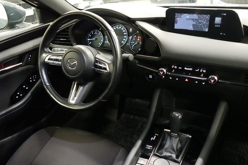 Mazda 3 bild 8