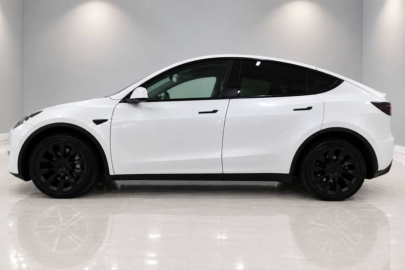 Tesla Model Y bild 3